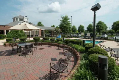 Photo 2 - Hilton Garden Inn Macon/Mercer University