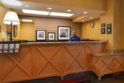 Photo 3 - Hampton Inn & Suites Pueblo-Southgate