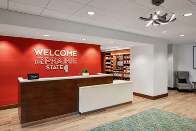 Photo 5 - Hampton Inn & Suites Chicago/Waukegan