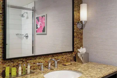 Photo 4 - DoubleTree by Hilton Fairfield Hotel & Suites