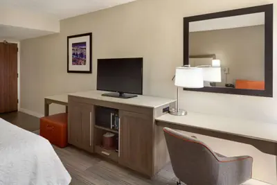 Photo 5 - Hampton Inn Philadelphia/Mt. Laurel