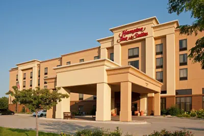 Photo 2 - Hampton Inn & Suites Bloomington-Normal