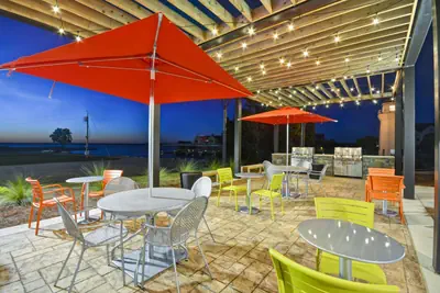 Photo 3 - Home2 Suites By Hilton Decatur Ingalls Harbor