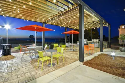 Photo 5 - Home2 Suites By Hilton Decatur Ingalls Harbor