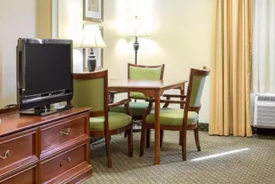 Photo 4 - Quality Inn & Suites Sioux City Southeast
