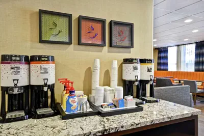 Photo 4 - Hampton Inn Auburn