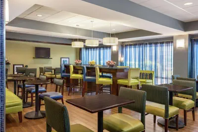 Photo 4 - Hampton Inn Birmingham-Trussville