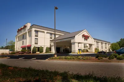 Photo 2 - Hampton Inn Atlanta-Newnan