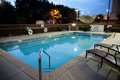 Photo 5 - Hampton Inn Carrollton