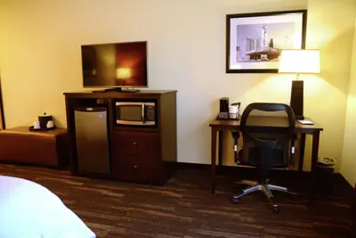 Photo 2 - Hampton Inn Poplar Bluff