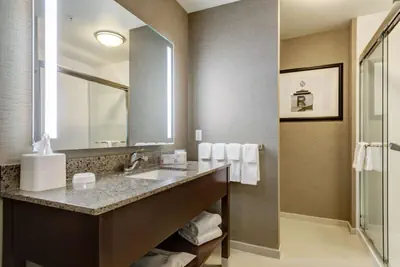 Photo 5 - Hampton Inn Poplar Bluff
