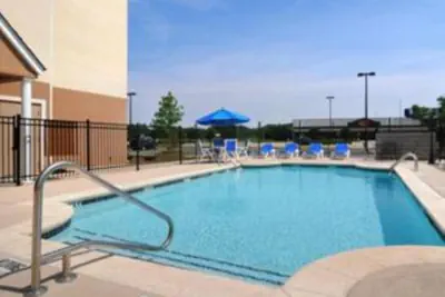 Photo 2 - Microtel by Wyndham Perry National Fairground Area I-75