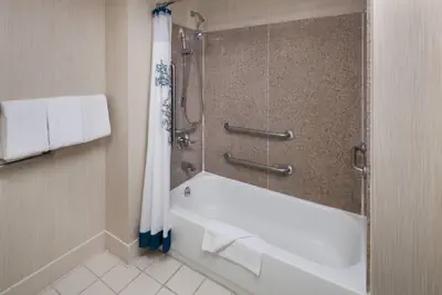 Photo 4 - Residence Inn Kansas City Country Club Plaza