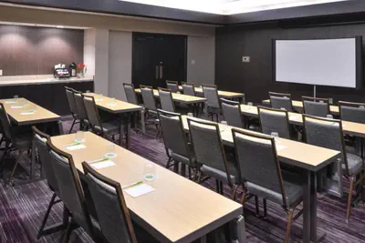 Photo 2 - Courtyard by Marriott Charlotte Matthews