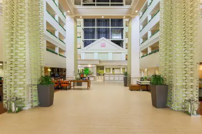 Photo 3 - Hilton Garden Inn Dallas/Market Center