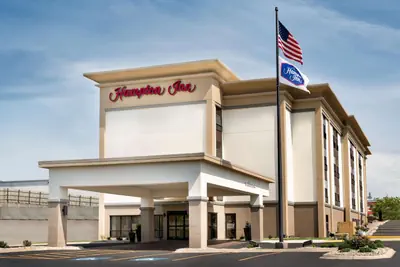 Photo 2 - Hampton Inn St. Joseph
