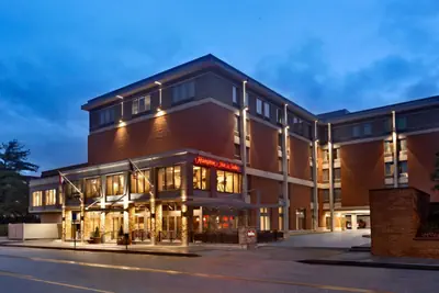 Photo 2 - Hampton Inn and Suites Clayton/St. Louis-Galleria Area