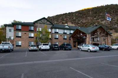 Photo 2 - Hampton Inn Glenwood Springs