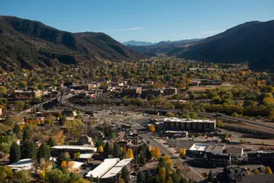 Photo 3 - Hampton Inn Glenwood Springs