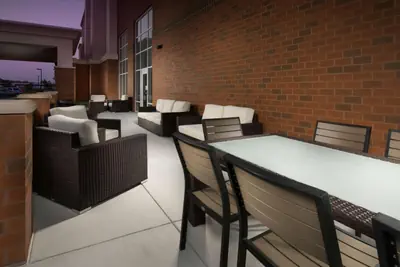 Photo 3 - Hampton Inn & Suites Syracuse/Carrier Circle