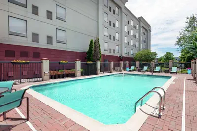 Photo 5 - Hampton Inn South Plainfield-Piscataway