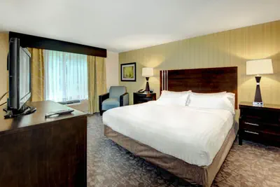 Photo 5 - Holiday Inn Express - Neptune by IHG