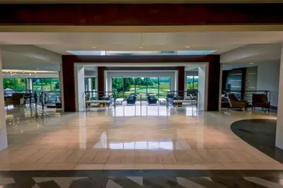 Photo 3 - Hilton Chicago Oak Brook Hills Resort & Conference Center