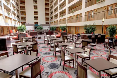 Photo 5 - Embassy Suites by Hilton Chicago O'Hare Rosemont