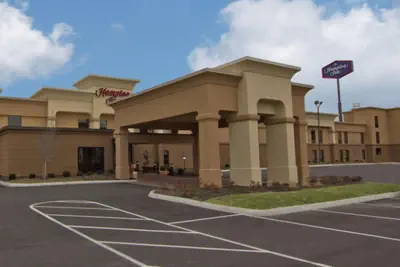 Photo 2 - Hampton Inn Columbus-South