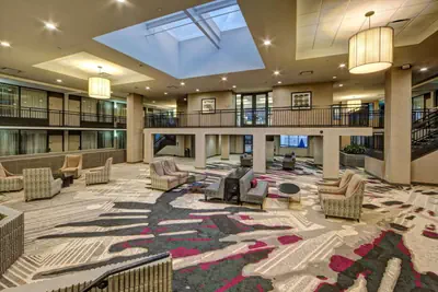 Photo 2 - DoubleTree by Hilton Decatur Riverfront