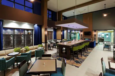 Photo 5 - Hampton Inn & Suites Denver Airport / Gateway Park