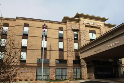 Photo 2 - Hampton Inn Forsyth