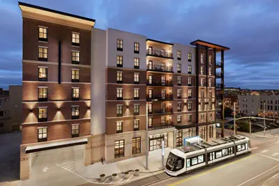 Photo 2 - Hampton Inn Suites Kansas City Downtown Crossroads