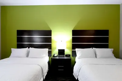 Photo 4 - Hampton Inn Foley