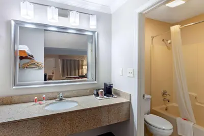 Photo 4 - Econo Lodge Byron - Warner Robins