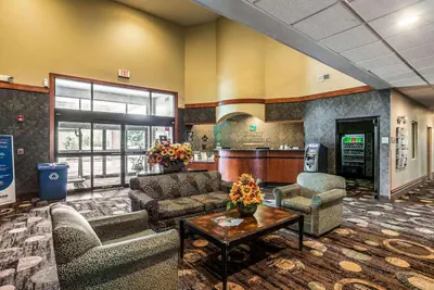 Photo 3 - Quality Inn & Suites Hannibal West