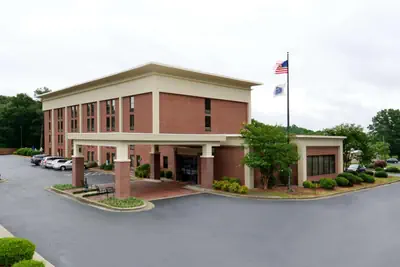 Photo 2 - Hampton Inn Roxboro