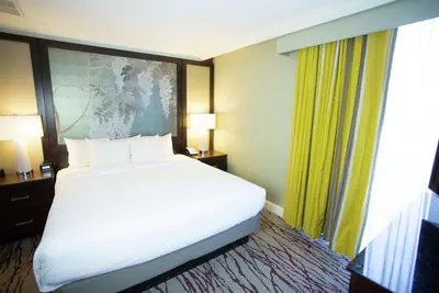 Photo 2 - DoubleTree by Hilton Historic Savannah