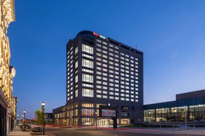 Photo 4 - Hilton Garden Inn Toledo Downtown