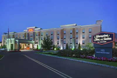 Photo 4 - Hampton Inn and Suites Robbinsville