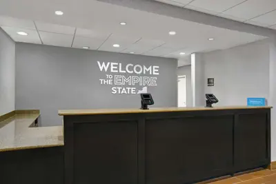 Photo 5 - Hampton Inn Utica