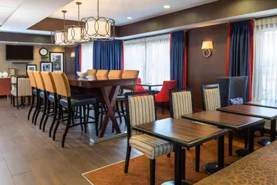Photo 5 - Hampton Inn Youngstown/Boardman