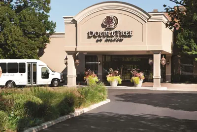 Photo 2 - DoubleTree by Hilton Chicago/Alsip