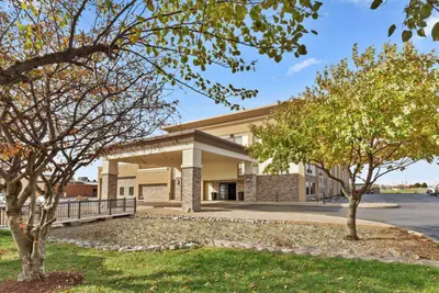 Photo 3 - Hampton Inn St. Louis/Collinsville