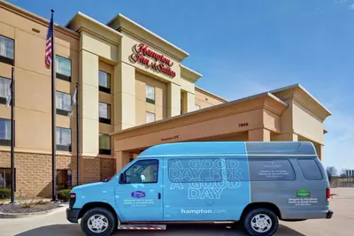 Photo 2 - Hampton Inn and Suites Peoria at Grand Prairie