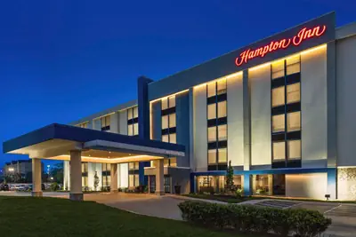 Photo 2 - Hampton Inn Chicago-O'Hare International Airport