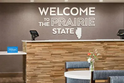 Photo 5 - Hampton Inn Chicago-O'Hare International Airport