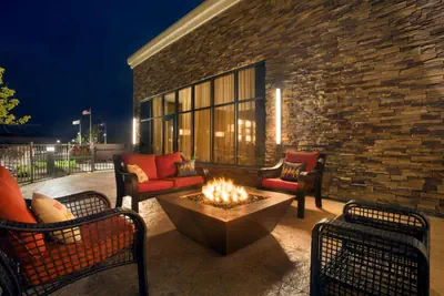 Photo 4 - Embassy Suites by Hilton Akron Canton Airport