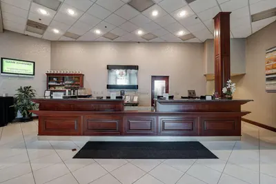 Photo 3 - DoubleTree by Hilton Bloomington