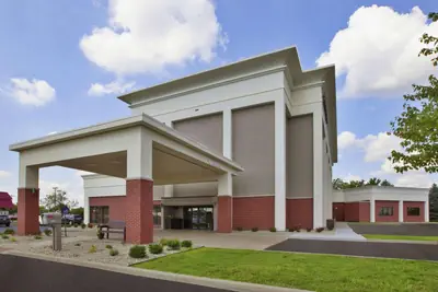 Photo 5 - Hampton Inn Toledo-South/Maumee